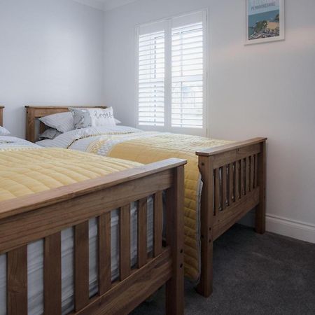 Ty Melyn - 2 Bedroom Cottage - Tenby Bagian luar foto