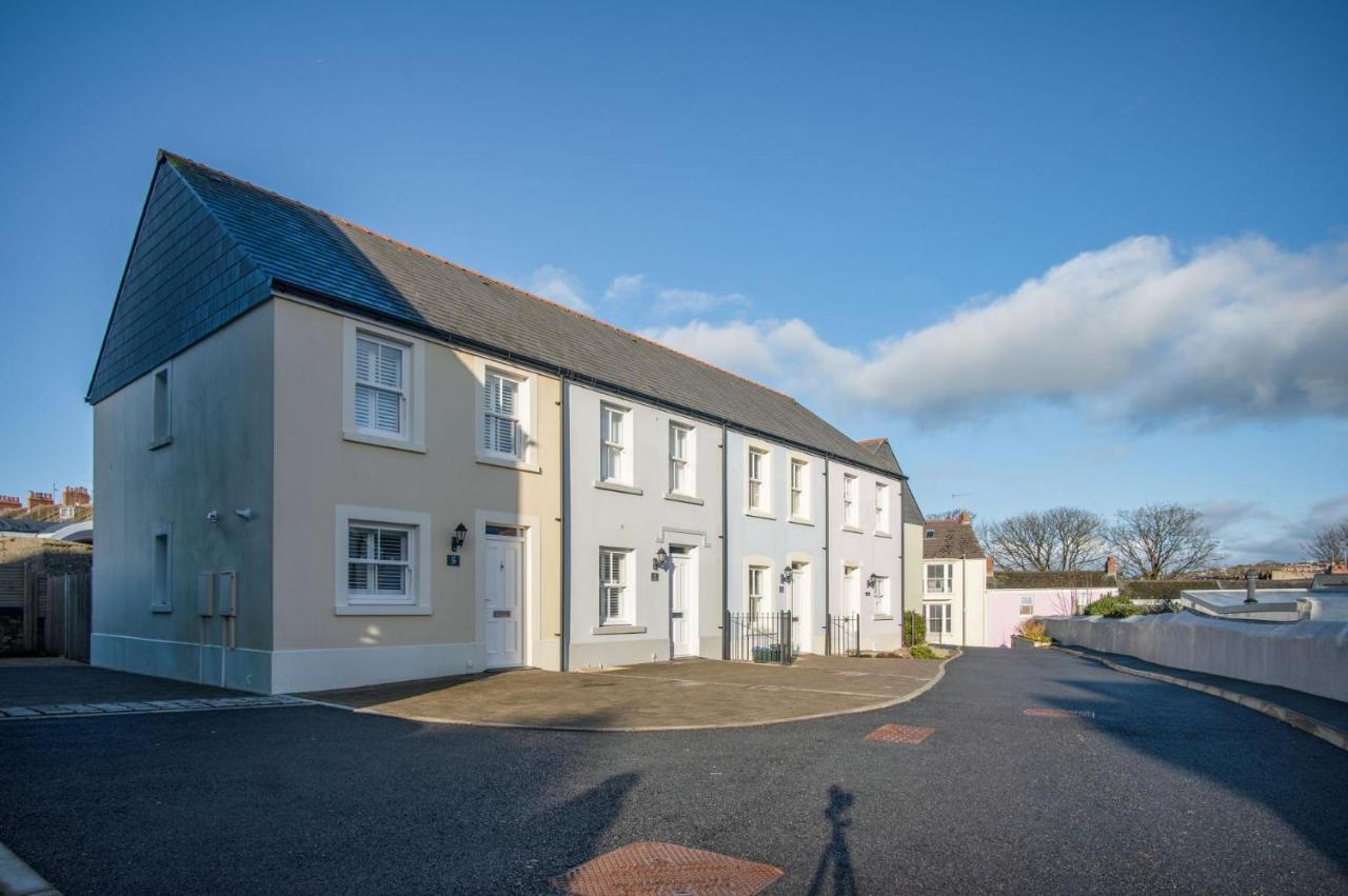 Ty Melyn - 2 Bedroom Cottage - Tenby Bagian luar foto