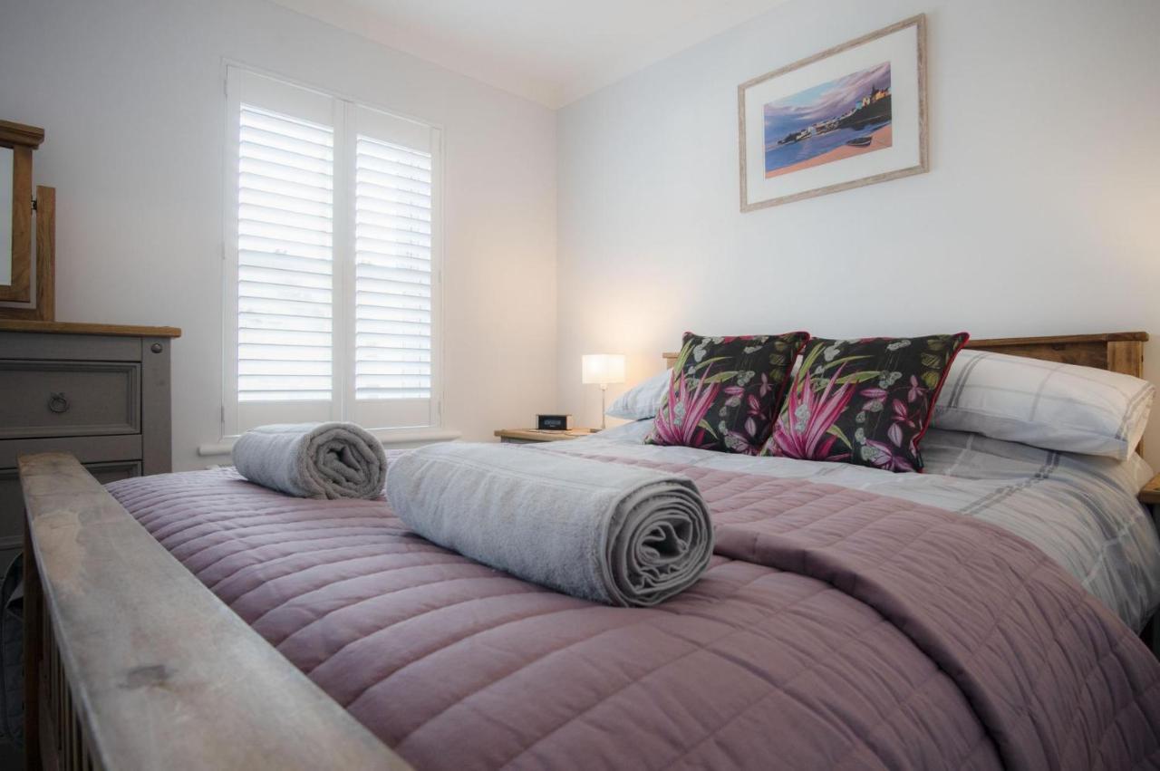 Ty Melyn - 2 Bedroom Cottage - Tenby Bagian luar foto