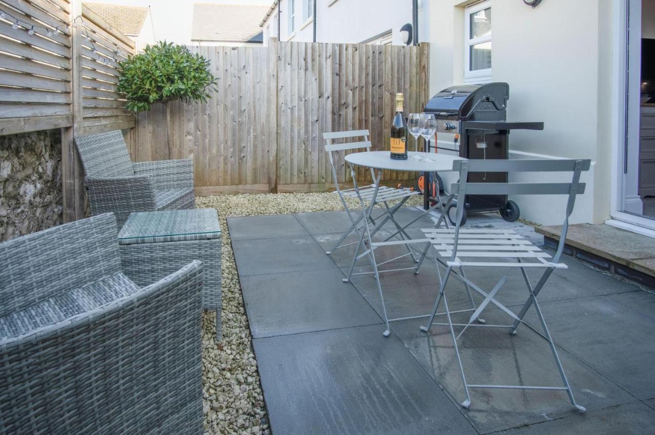 Ty Melyn - 2 Bedroom Cottage - Tenby Bagian luar foto