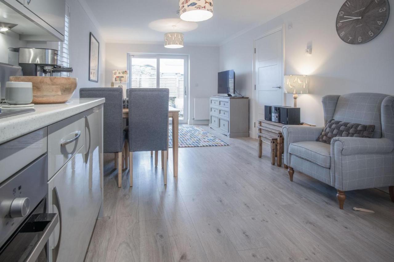 Ty Melyn - 2 Bedroom Cottage - Tenby Bagian luar foto