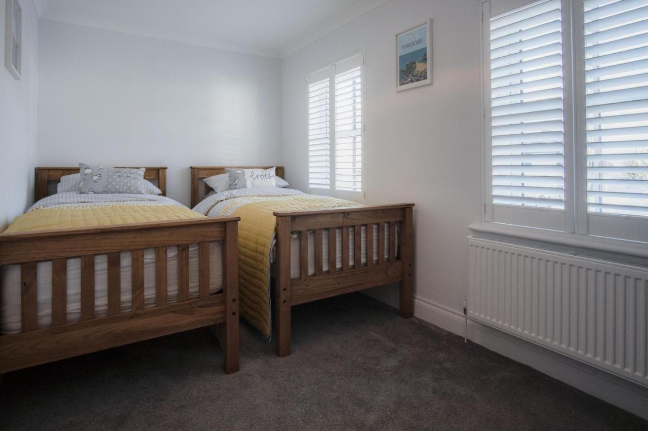 Ty Melyn - 2 Bedroom Cottage - Tenby Bagian luar foto