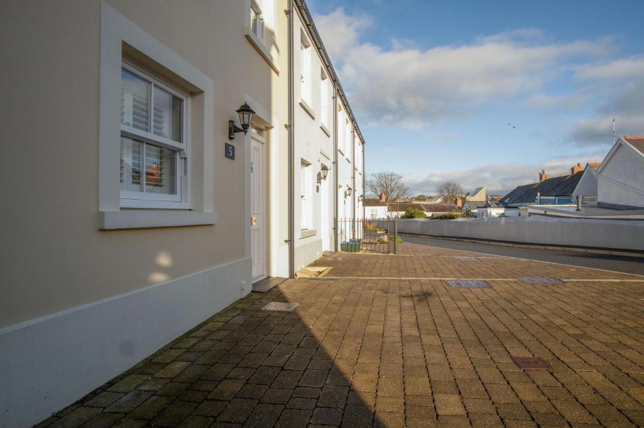 Ty Melyn - 2 Bedroom Cottage - Tenby Bagian luar foto