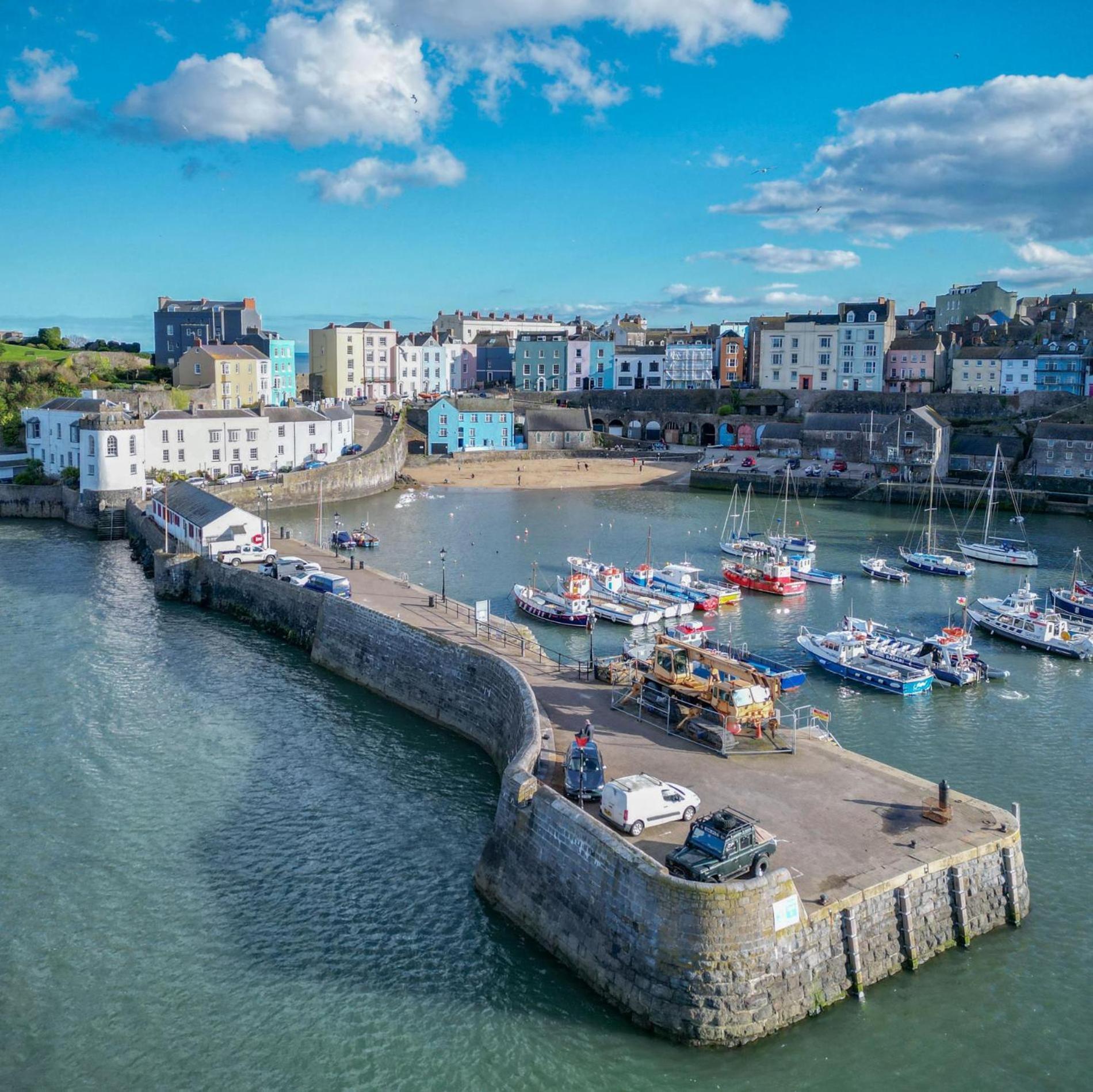 Ty Melyn - 2 Bedroom Cottage - Tenby Bagian luar foto